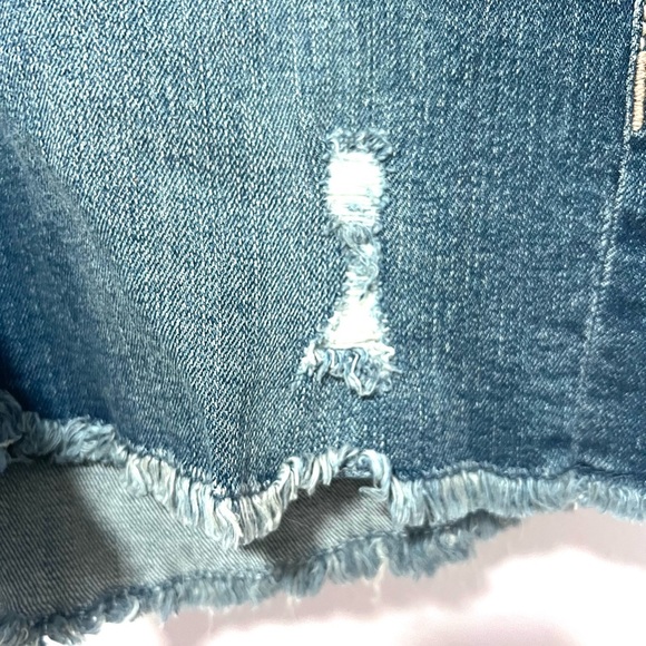 7 For All Mankind Blue Distressed mid rise stretch Jean Shorts 4 - Picture 4 of 9